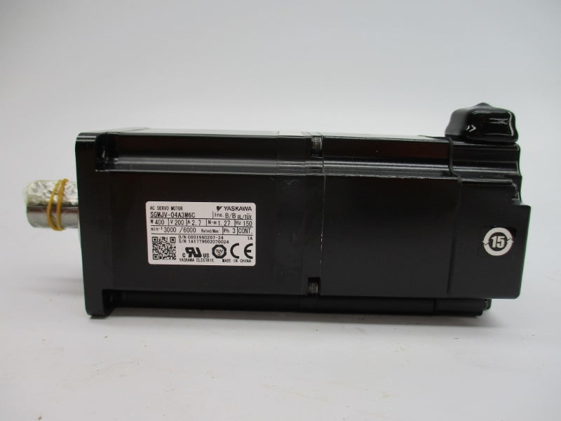 YASKAWA SGMJV-04A3M6C 200V 2.7A NSMP