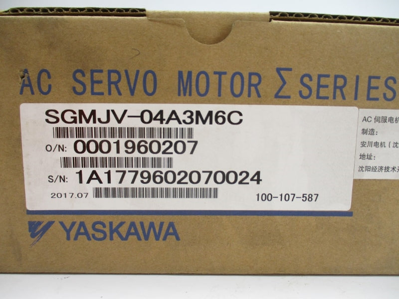 YASKAWA SGMJV-04A3M6C 200V 2.7A NSMP