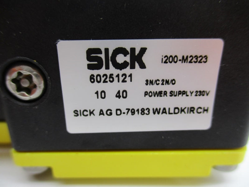 SICK I200-M2323 6025121 240V 10A NSNP