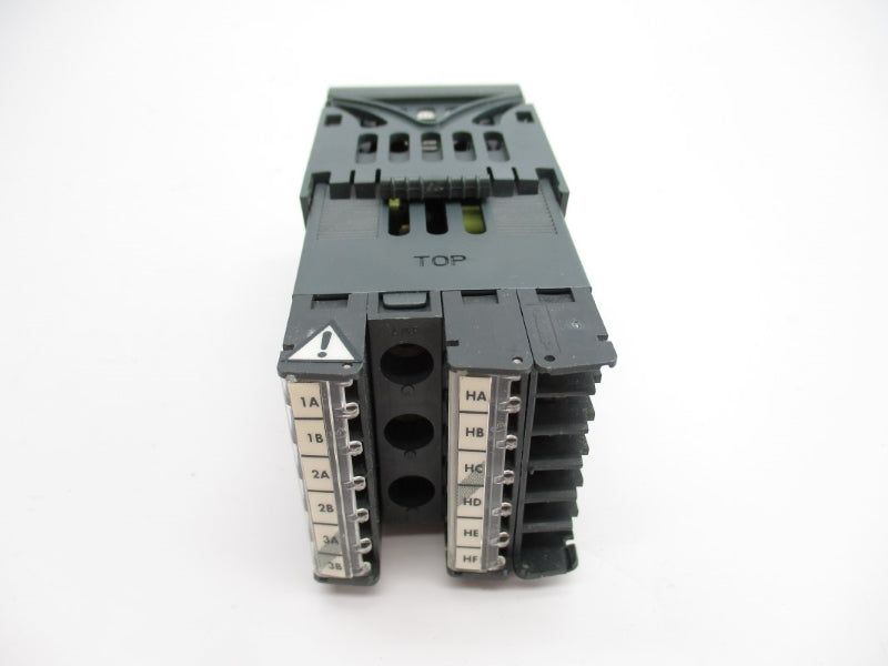 EUROTHERM 2216E/CC/VH/H6/XX/XX/2XX/ENGV 100-240VAC 2A NSNP