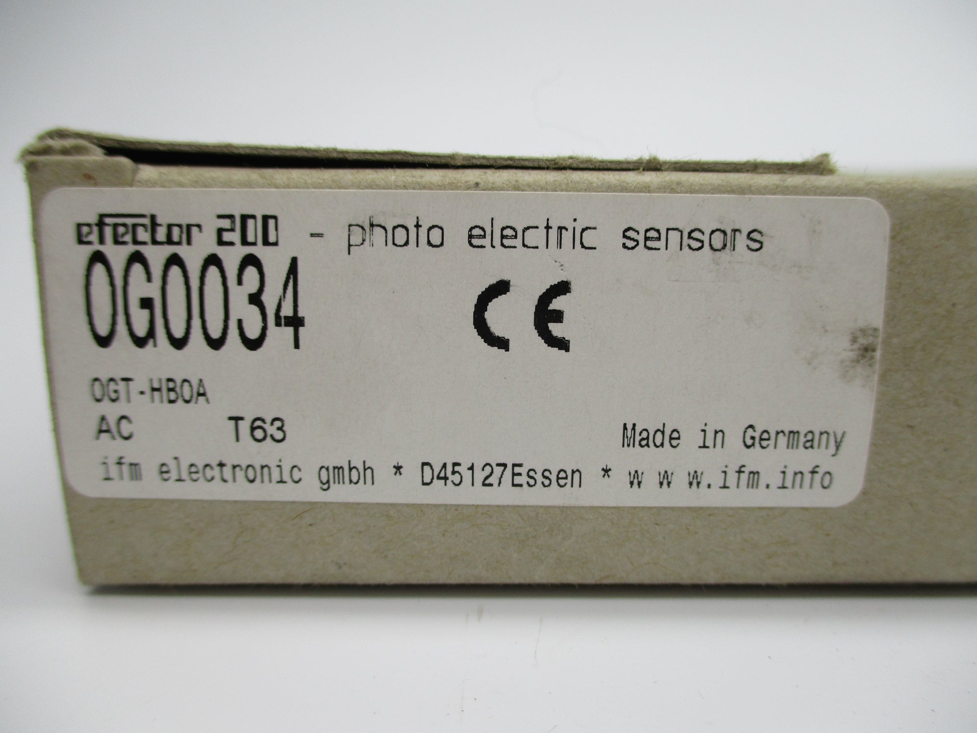 IFM EFECTOR OGT-HBOA OG0034 20-250VAC/DC NSMP