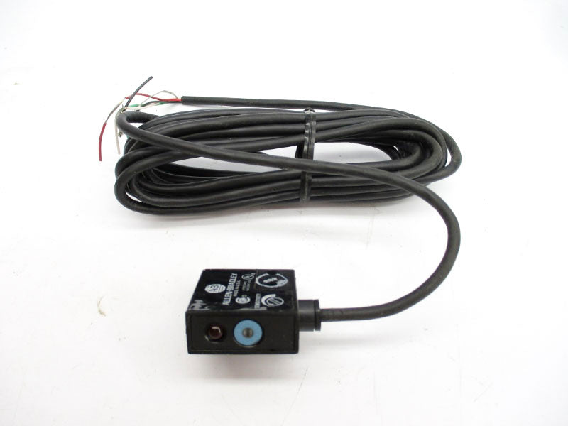 ALLEN BRADLEY 42SMP-7021 SER. B 11-28VDC (BK/YL) NSMP