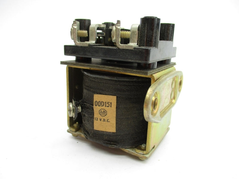 ALLEN BRADLEY 200-G200Z12 SER. A 12VDC 5.0A (BR/YL) NSMP