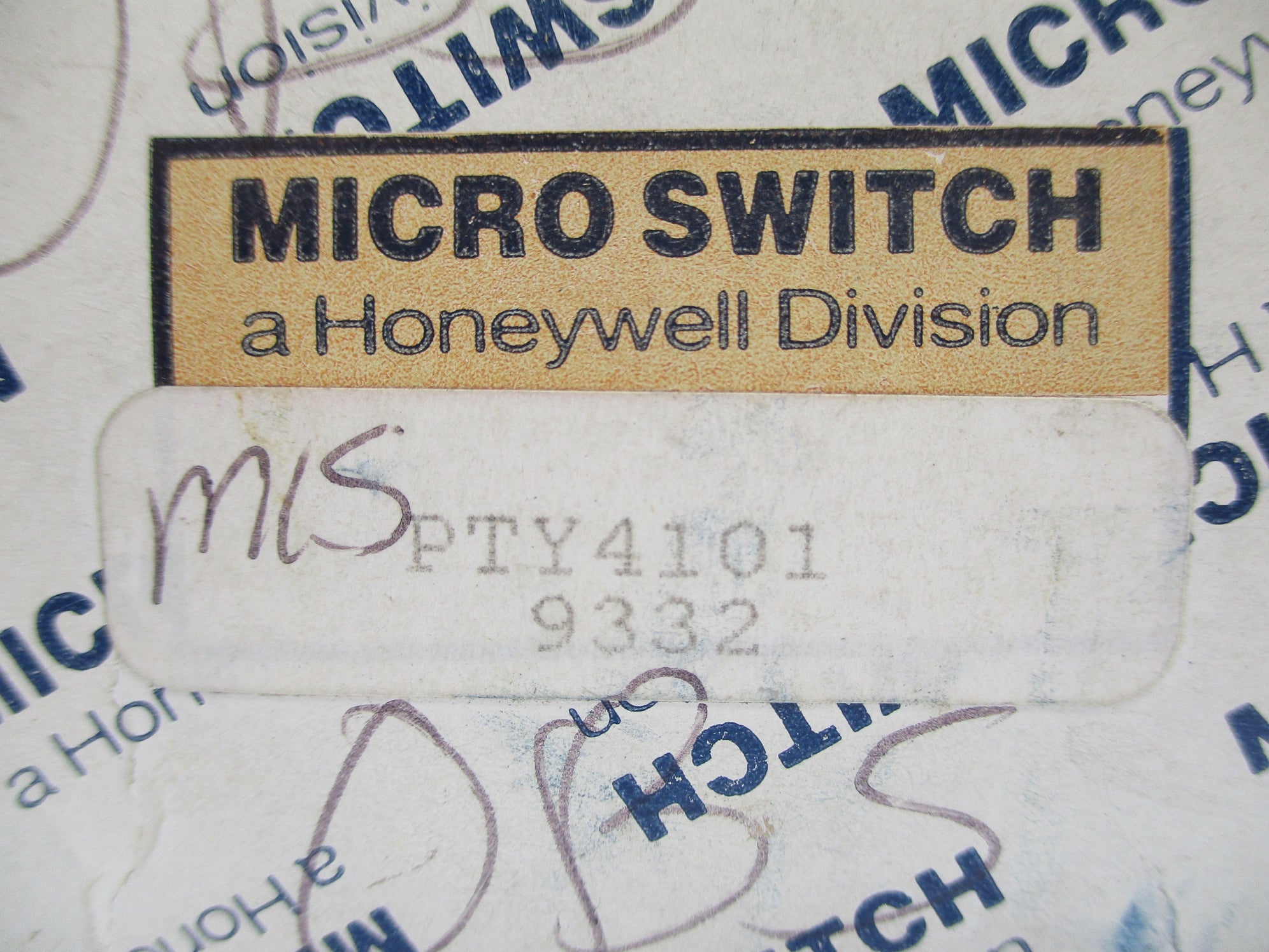 MICROSWITCH PTY4101 NSMP