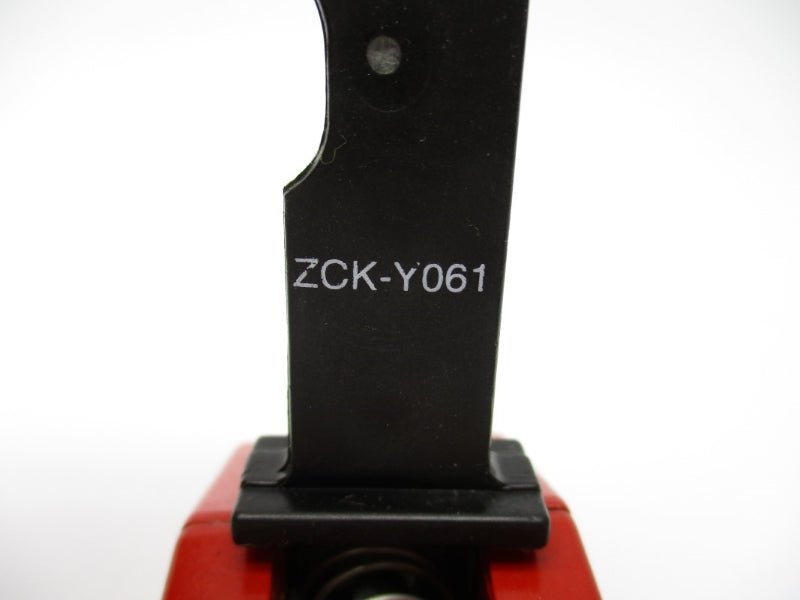 TELEMECANIQUE ZCK-Y061 NSNP