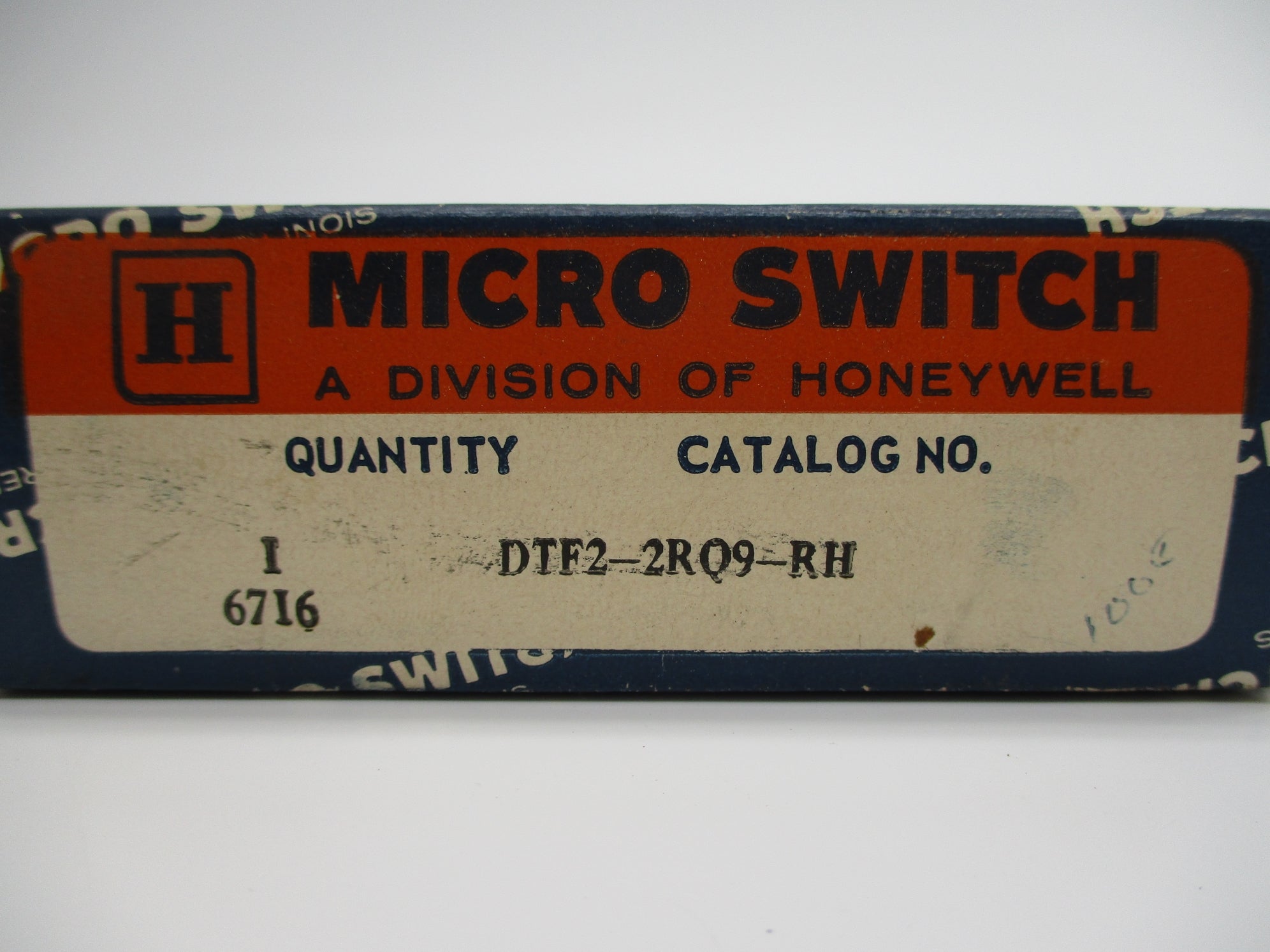 MICRO SWITCH DTF2-2RQ9-RH (GREY) NSMP