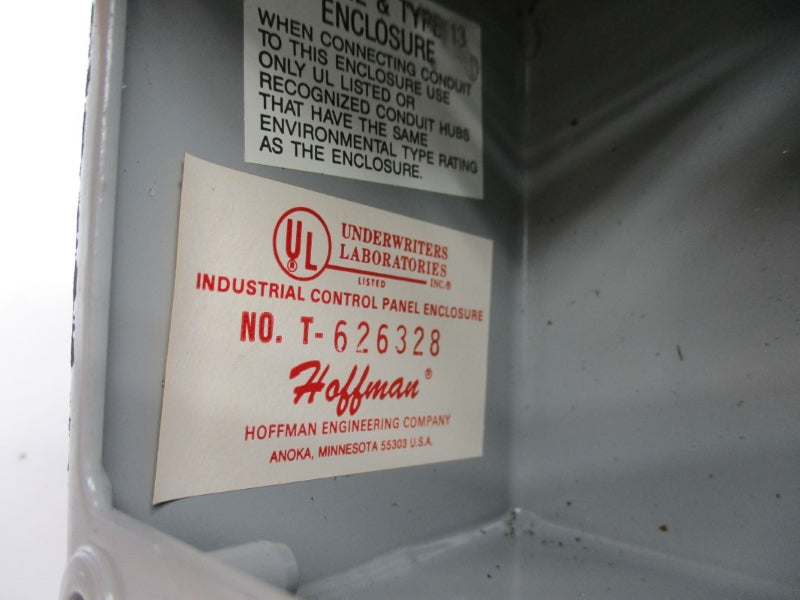 ALLEN BRADLEY 800T-U24 SER. P 300VAC (AS PICTURED) UNMP
