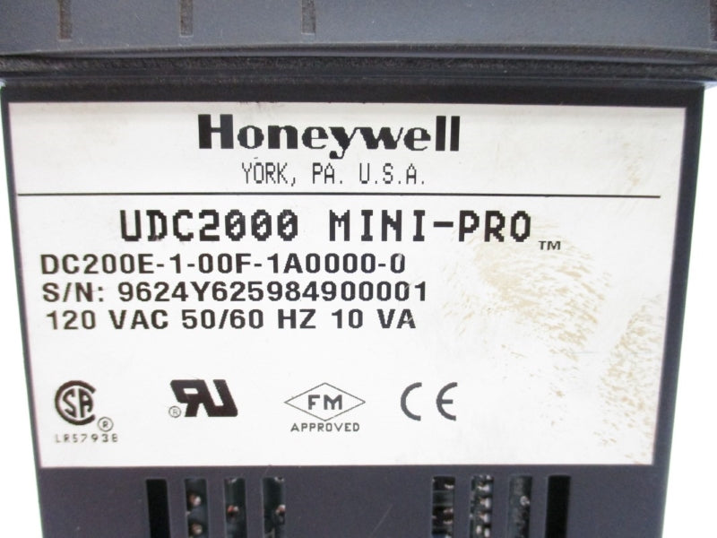 HONEYWELL DC200E-1-00F-1A0000-0 UDC2000 120VAC NSNP