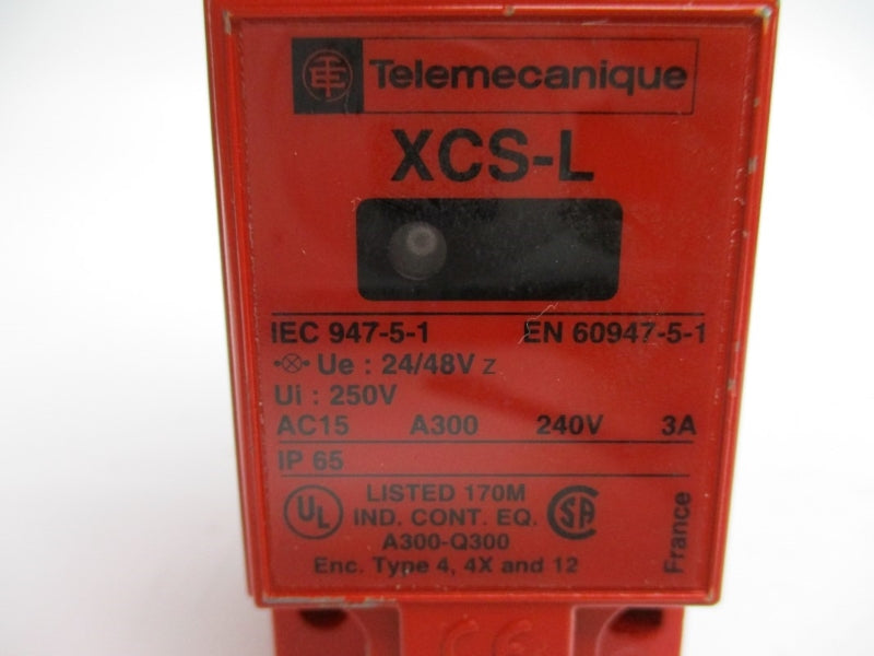 TELEMECANIQUE XCSL761B2 24/48V 3A (NO KEY) NSNP