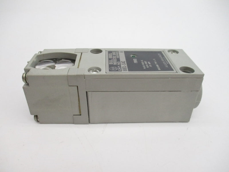 ALLEN BRADLEY 880L-SAC SER. A 93-132VAC .012A NSNP