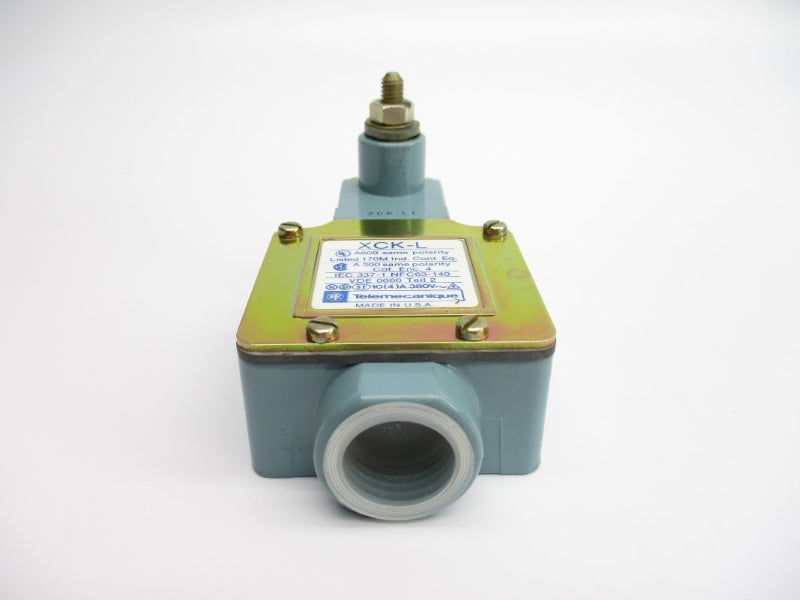 TELEMECANIQUE XCK-L 380V 10A NSNP