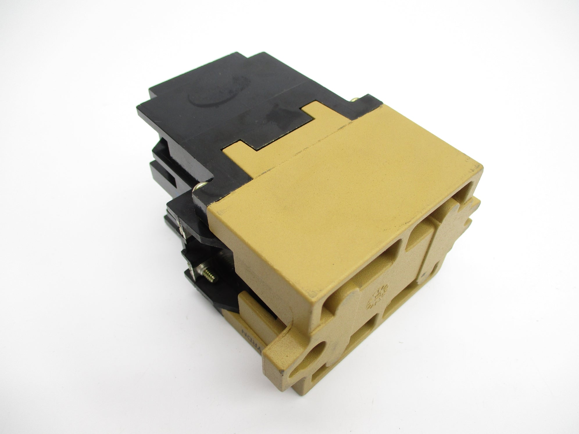 ALLEN BRADLEY 700-P200A27 SER. B 277V NSNP
