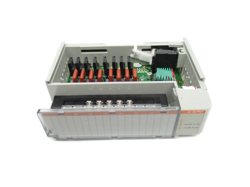 ALLEN BRADLEY 1769-OA8 SER. B F/W 3.1 24VDC 0.145A NSMP