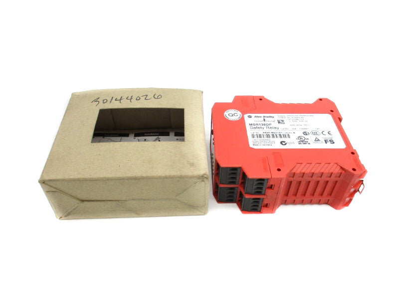 ALLEN BRADLEY 440R-M23151 MSR138DP SER. B 24VAC/DC 6A (WH) NSMP