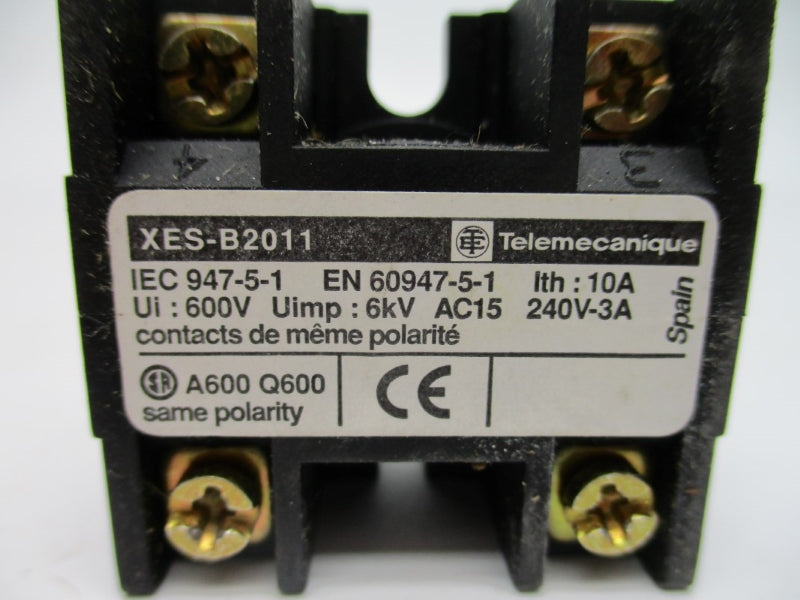 TELEMECANIQUE XES-B2011 600V 10A NSNP