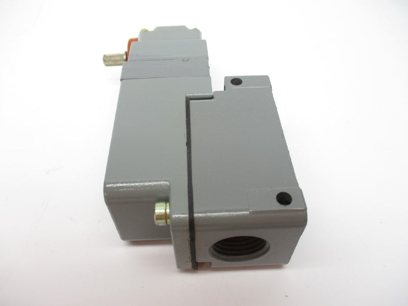 CUTLER HAMMER 10316H1695A 600VAC NSNP