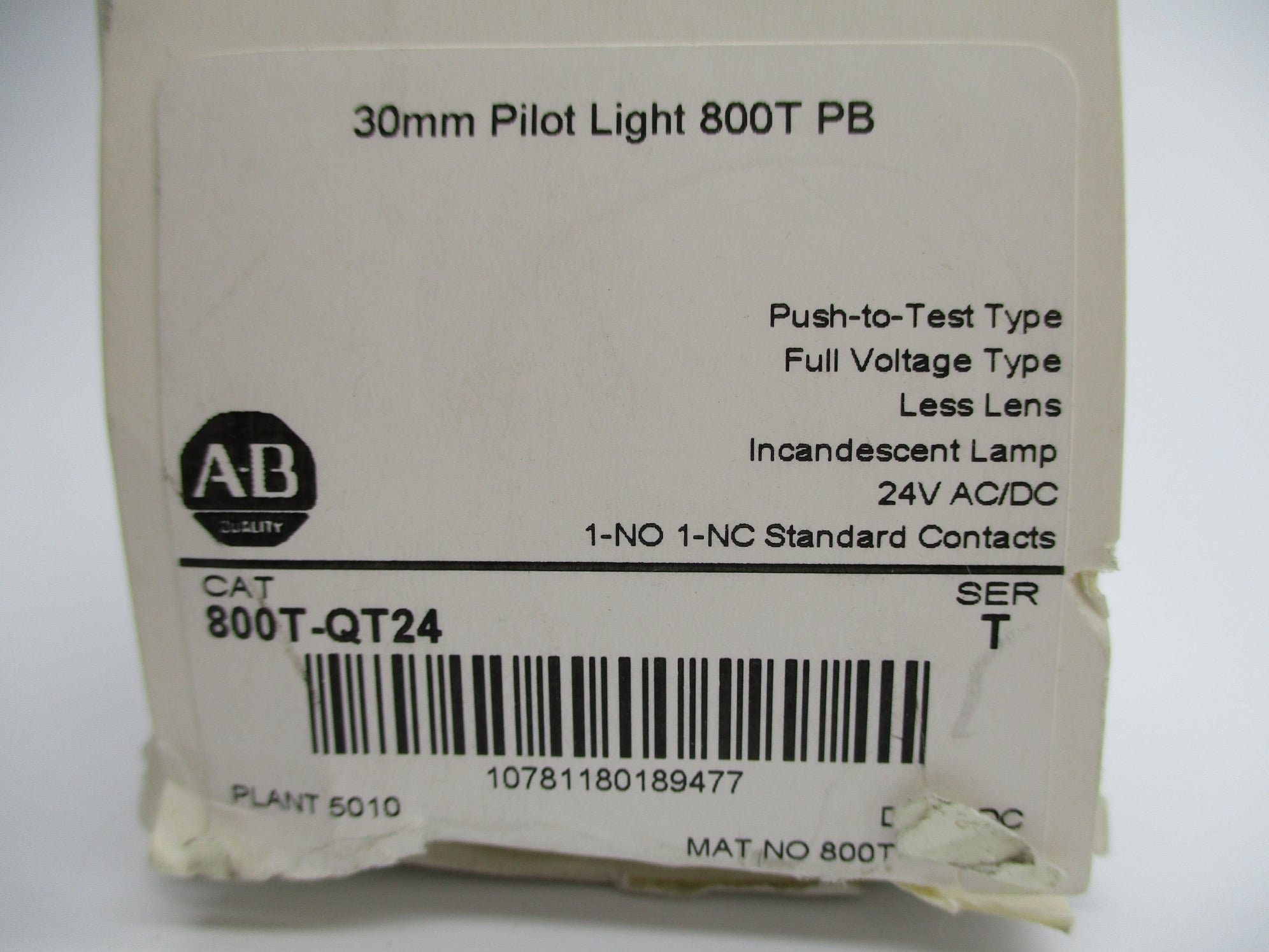 ALLEN BRADLEY 800T-QT24 SER. T (WH) NSMP