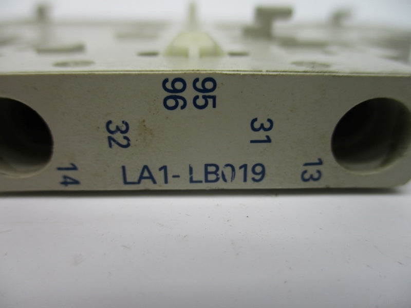 TELEMECANIQUE LA1-LB019 240VAC 10A NSNP