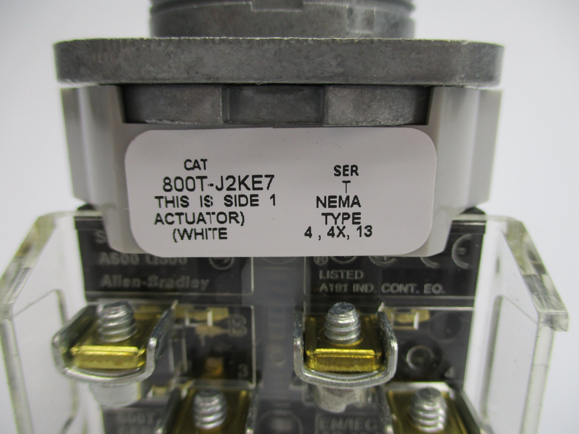 ALLEN BRADLEY 800T-J2KE7 SER. T (AS PICTURED) NSNP