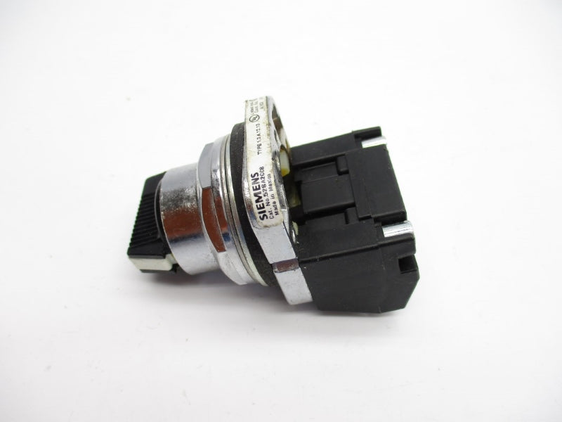 SIEMENS 52SA2CCBA1 660V NUPI