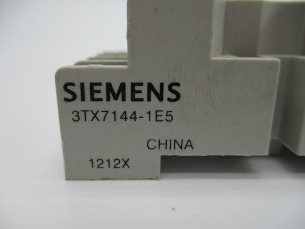 SIEMENS 3TX7144-1E5 300V 10A NUPI