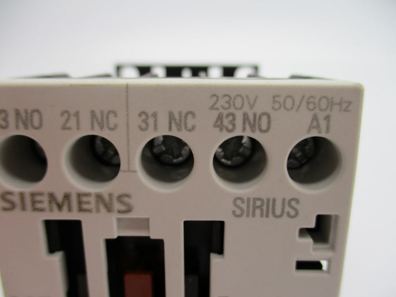 SIEMENS 3RH1122-1AP00 230V 10A NUPI