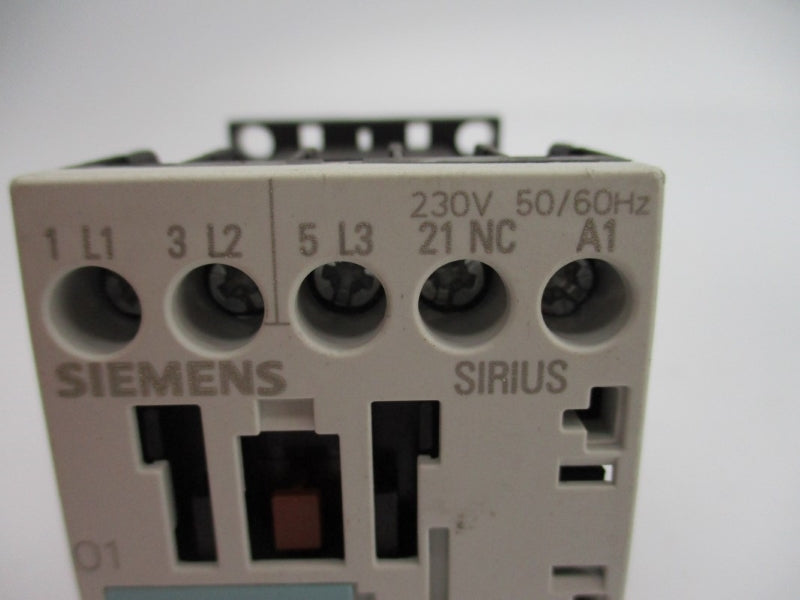 SIEMENS 3RT1016-1AP02 230V 20A NUPI