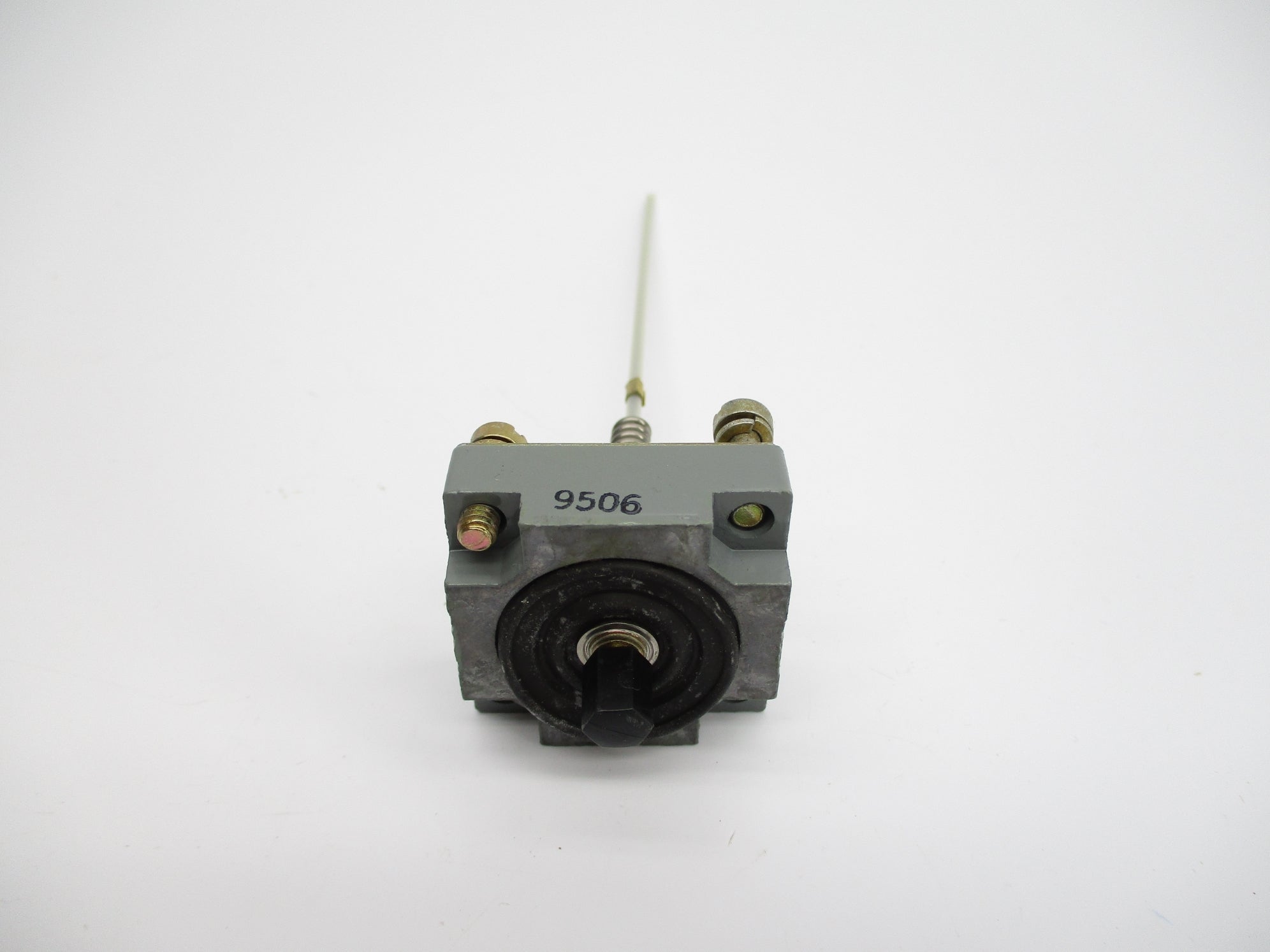 ALLEN BRADLEY 40146-126-53 (BK/YL) NSMP