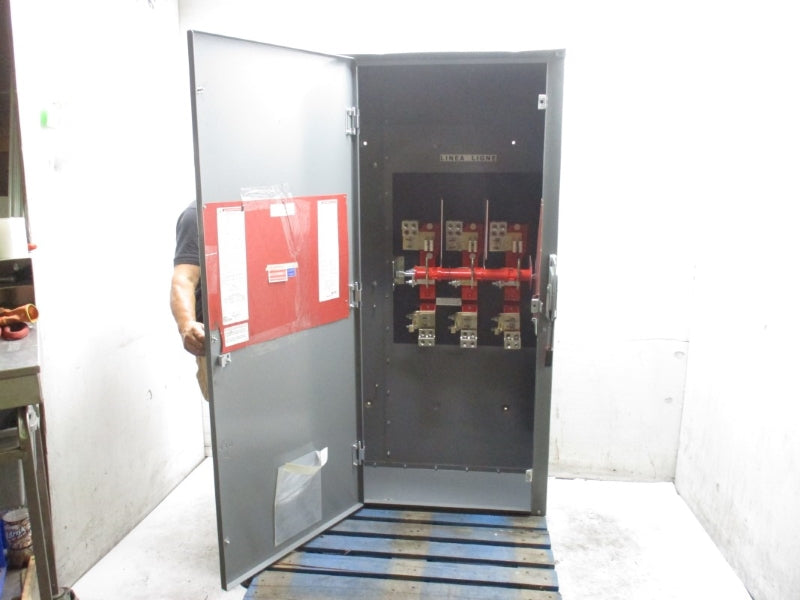 SQUARE D H328NR SER. E04 240VAC 1200A NSNP
