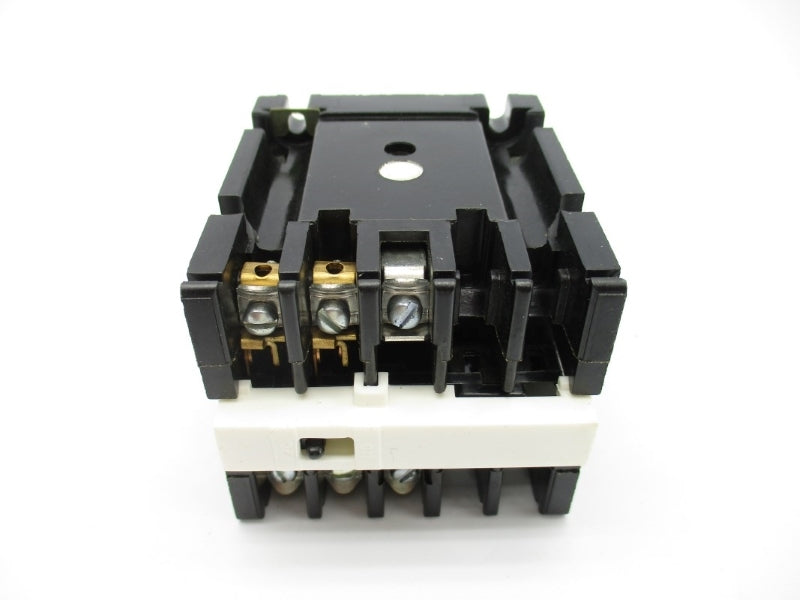 GENERAL ELECTRIC CR120AD02041AA SER. A 125VDC 10A NSMP