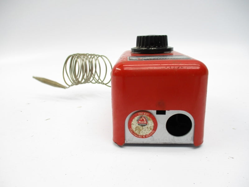 CHROMALOX AR-7024 250VAC 26A 300'-700'F UNMP