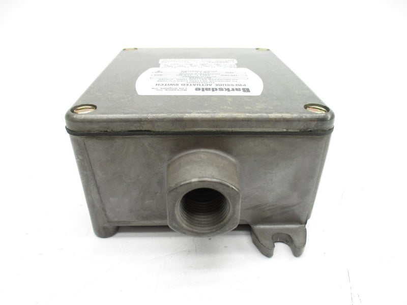 BARKSDALE B2T-H32SS 600VAC 10A 4800PSI NSMP