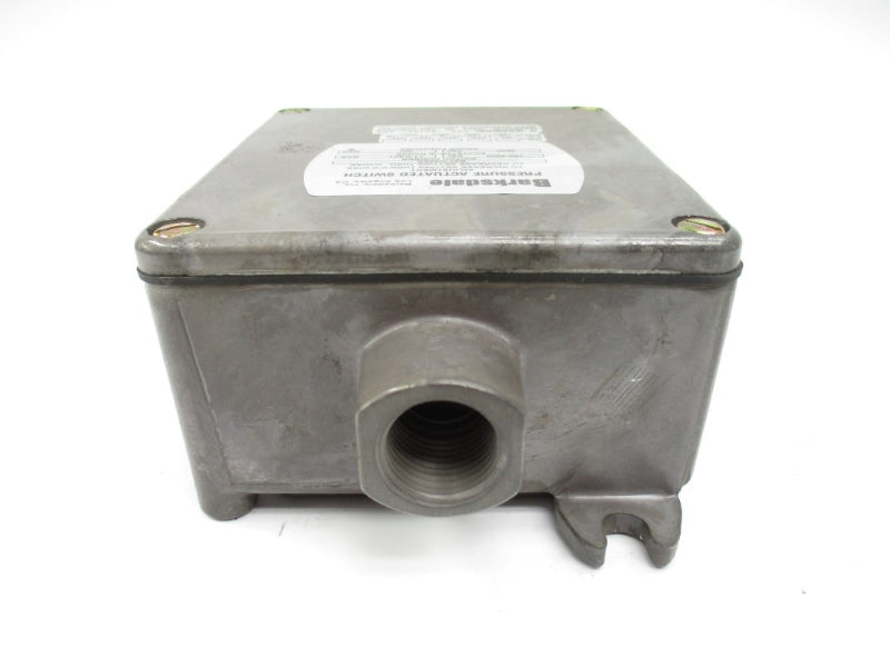 BARKSDALE B2T-H32SS 600VAC 10A 4800PSI NSNP
