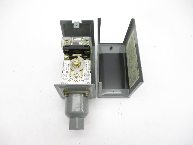 ALLEN BRADLEY 836-C4A SER. A 24-600V 30"VAC-45PSI (BR/WH) NSMP