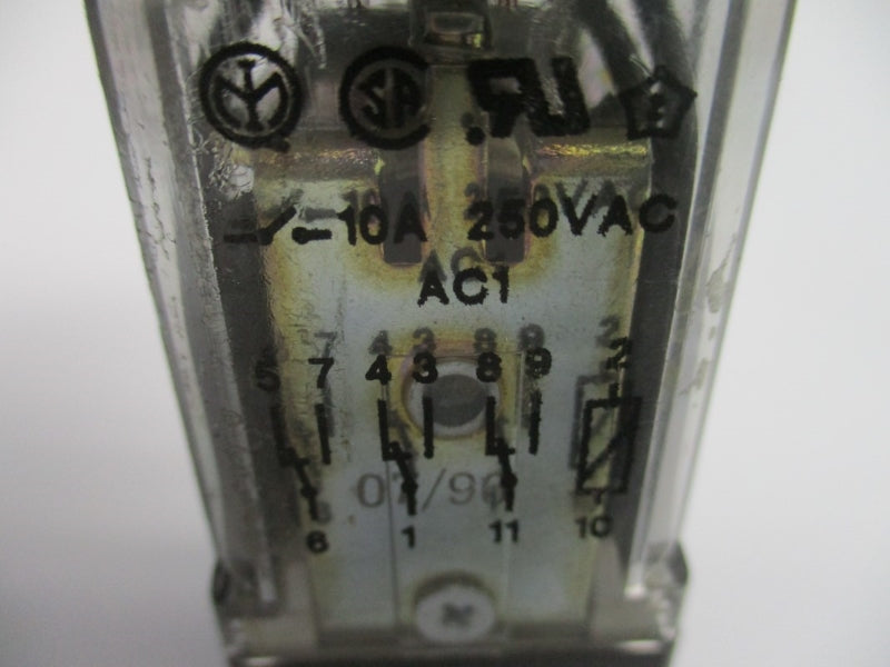 CARLO GAVAZZI RF11/0/24AC 250VAC 10A NSNP