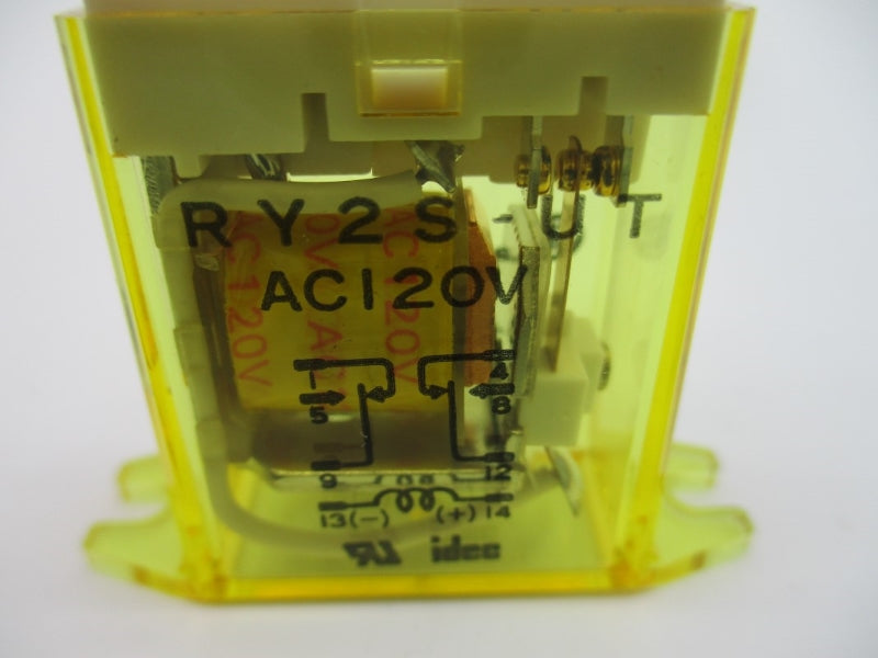 IDEC RY2S-UT 120VAC 3A NSNP