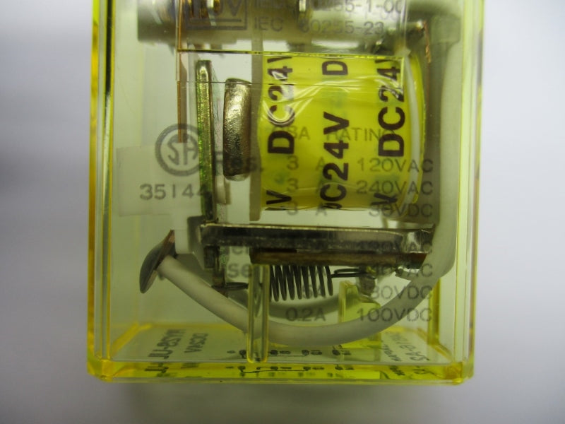 IDEC RY2S-UL 24VDC 3A NSNP