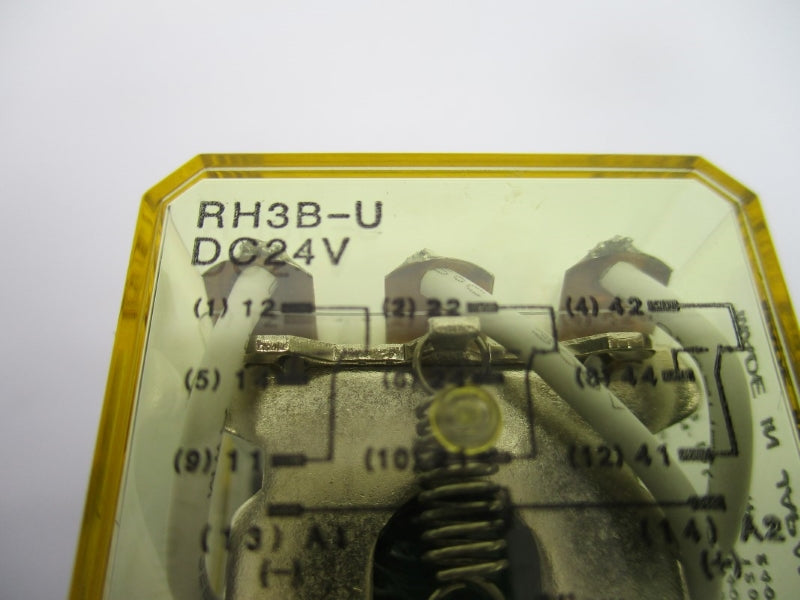 IDEC RH3B-U 24VDC 10A NSNP