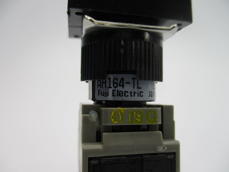 FUJI ELECTRIC AH164-TLG11E3 250VAC 5A NSNP