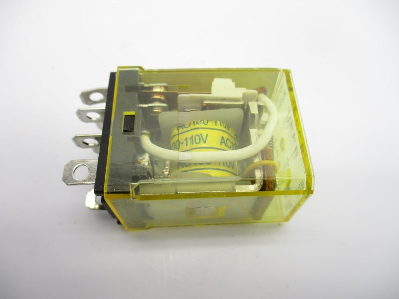 IDEC RH2B-UL 100-110VAC 10A NSNP