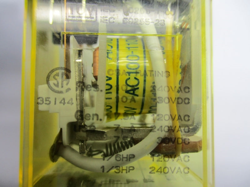IDEC RH2B-UL 100-110VAC 10A NSNP