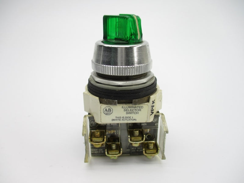 ALLEN BRADLEY 800T-16HX2KB6 (GREEN) SER. T 120V NSNP
