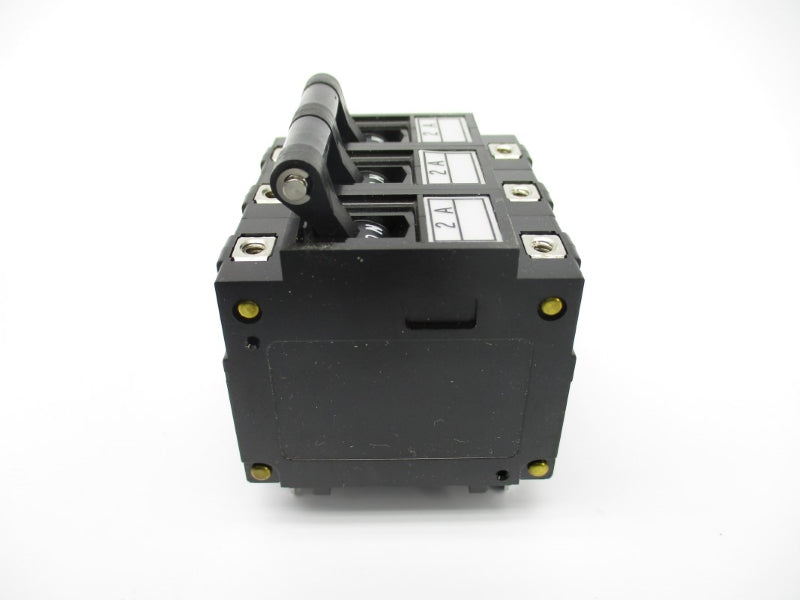 IDEC NRAN3100F2AAA 250VAC 2.5A NSMP