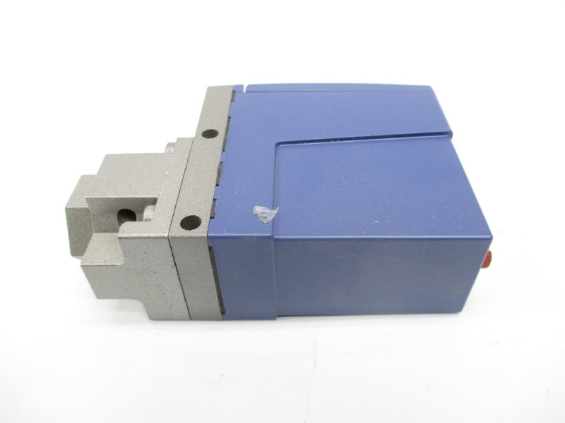 TELEMECANIQUE XMLA160D2S13 240V 1.5A NSNP