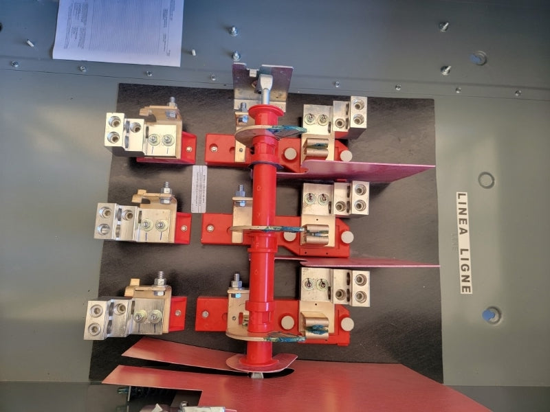 SQUARE D H327N SER. E04 240VAC 800A (AS PICTURED2) NSNP