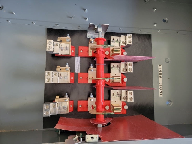 SQUARE D H327N SER. E04 240VAC 800A (AS PICTURED4) NSNP