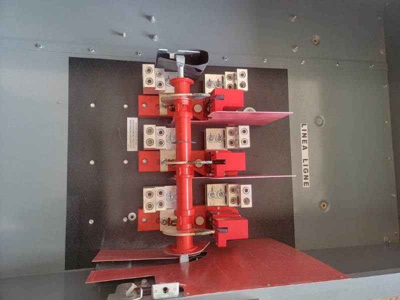 SQUARE D HU368R SER. E04 600VAC 1200A (AS PICTURED5) NSNP