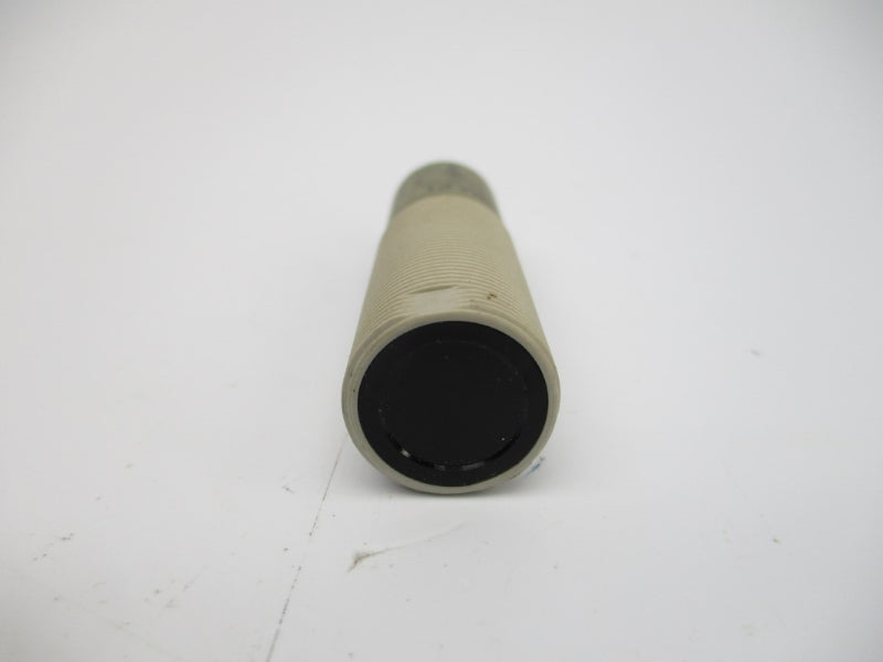 OMRON E3F2-DS30B4-P1 10-30VDC NSMP