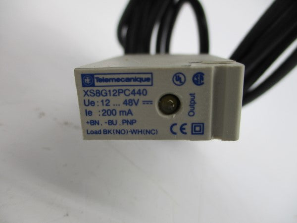 TELEMECANIQUE XS8G12PC440 12-48VDC NSMP