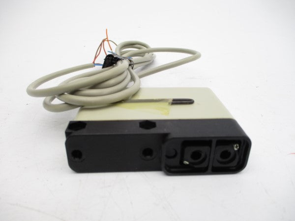 TELEMECANIQUE XUGH1401222 12-24VDC NSMP